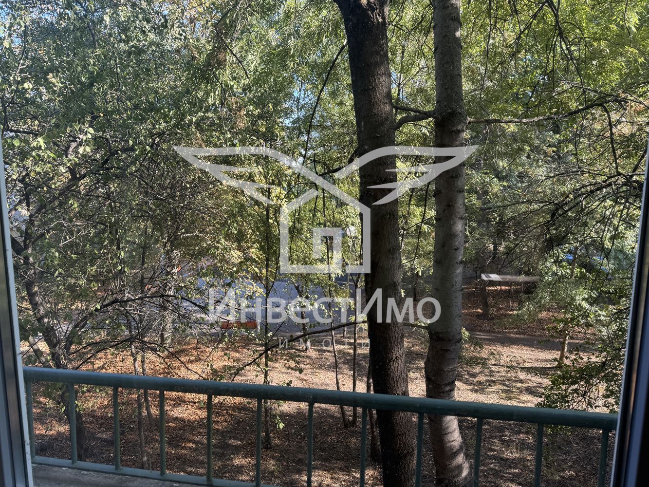 Тристаен апартамент в Хиподрума до парк и метростанция